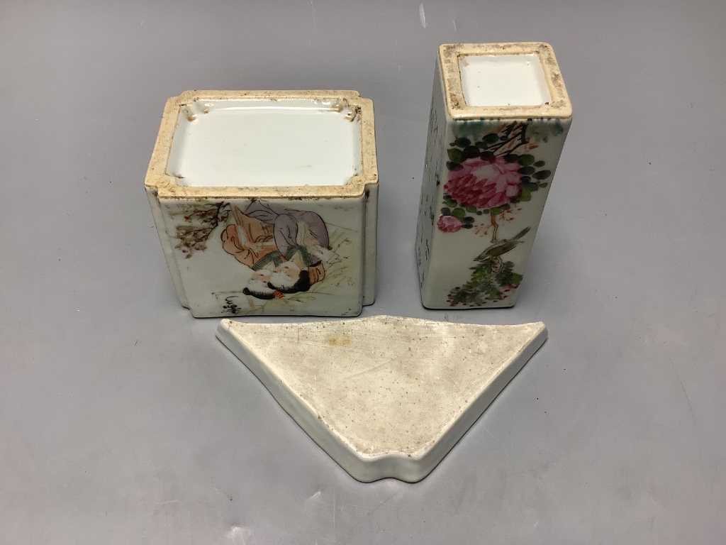 A Chinese famille rose double vase, a brushpot and a triangular dish, tallest 12cm